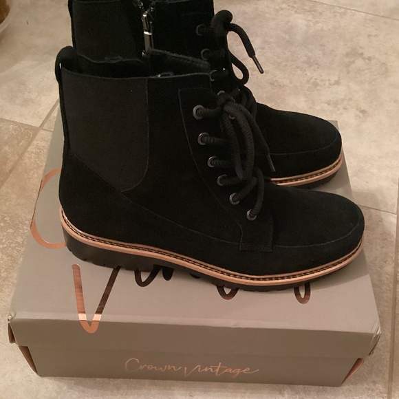 NEW IN BOX…. Crown Vintage Shay Bootie….Size 9 - Picture 3 of 12